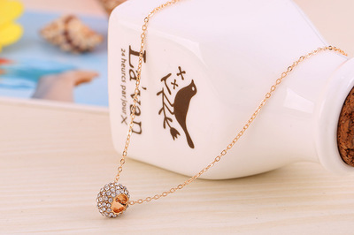 新款時(shí)尚韓國飾品 鑲鉆O字鏈項(xiàng)飾與立體圓形合金吊墜的批發(fā)指南